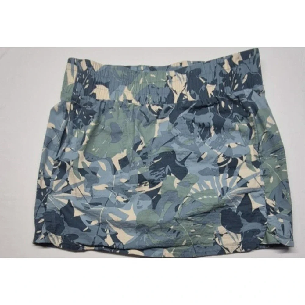 Zuda women's blues/green floral pattern athletic skort pockets sz MP golf tennis
